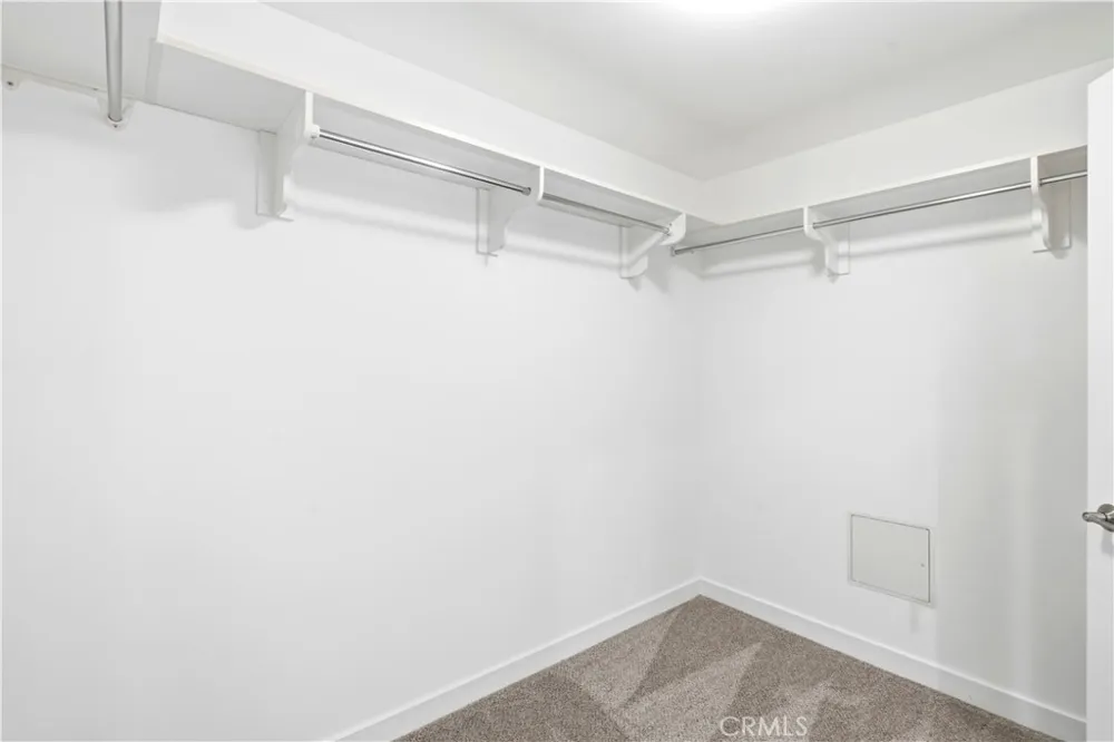 9 Macarthur #1605 Santa Ana, CA 92707