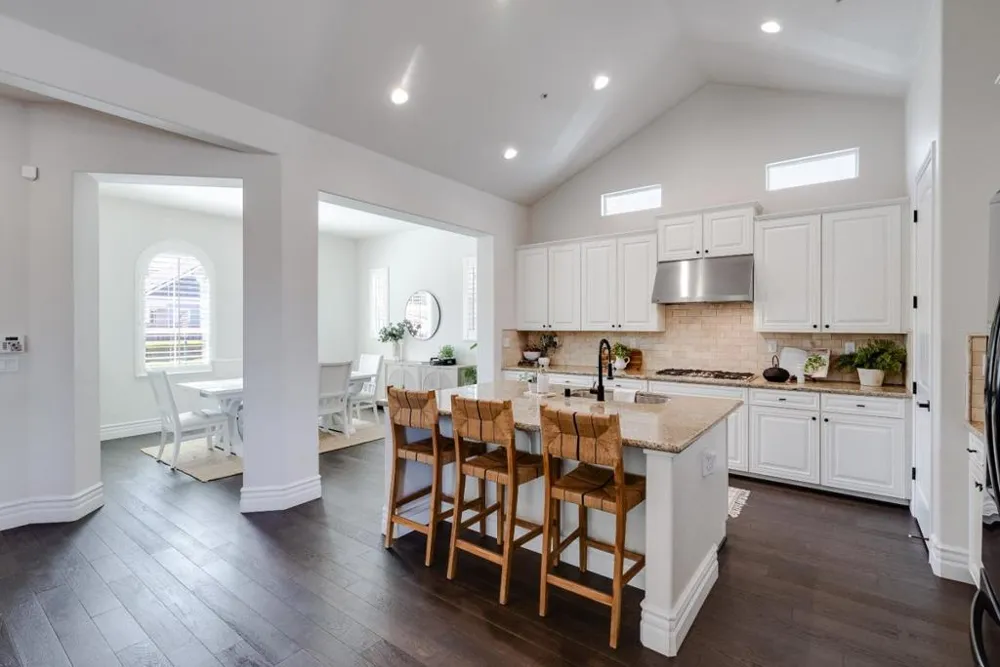 18402 McClellan Circle Marina, CA 93933