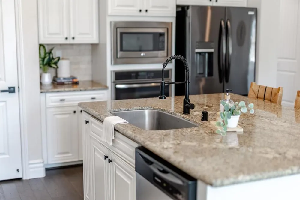 18402 McClellan Circle Marina, CA 93933
