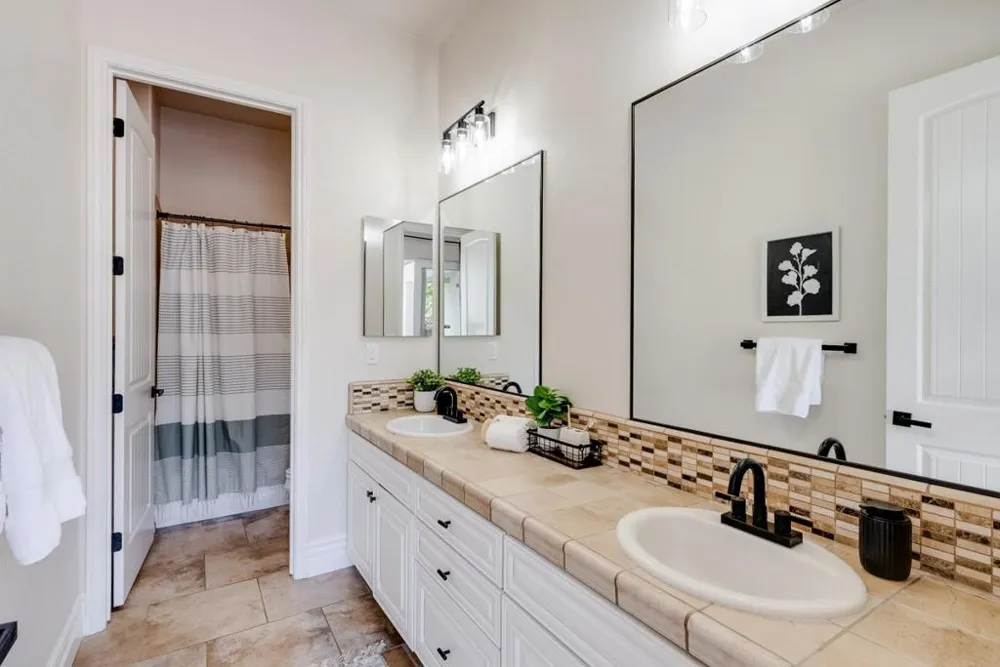 18402 McClellan Circle Marina, CA 93933