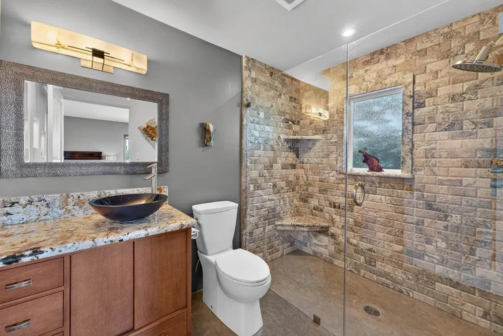 100 Oakland Capitola, CA 95010