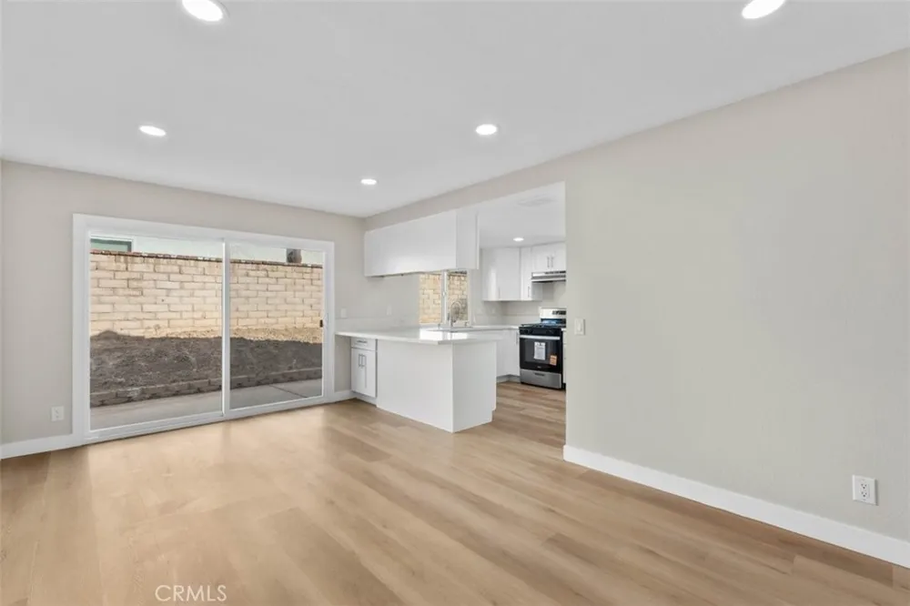 2905 Overland Court Highland, CA 92346