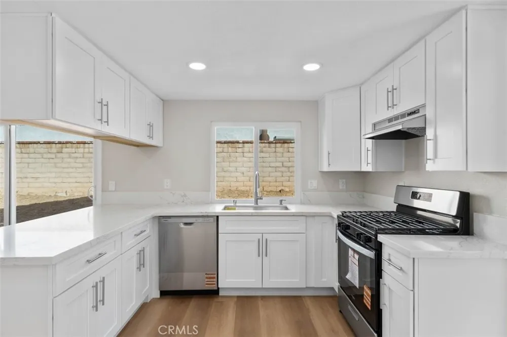 2905 Overland Court Highland, CA 92346