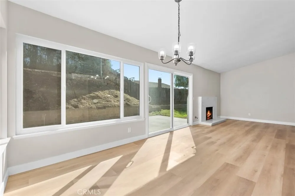 2905 Overland Court Highland, CA 92346