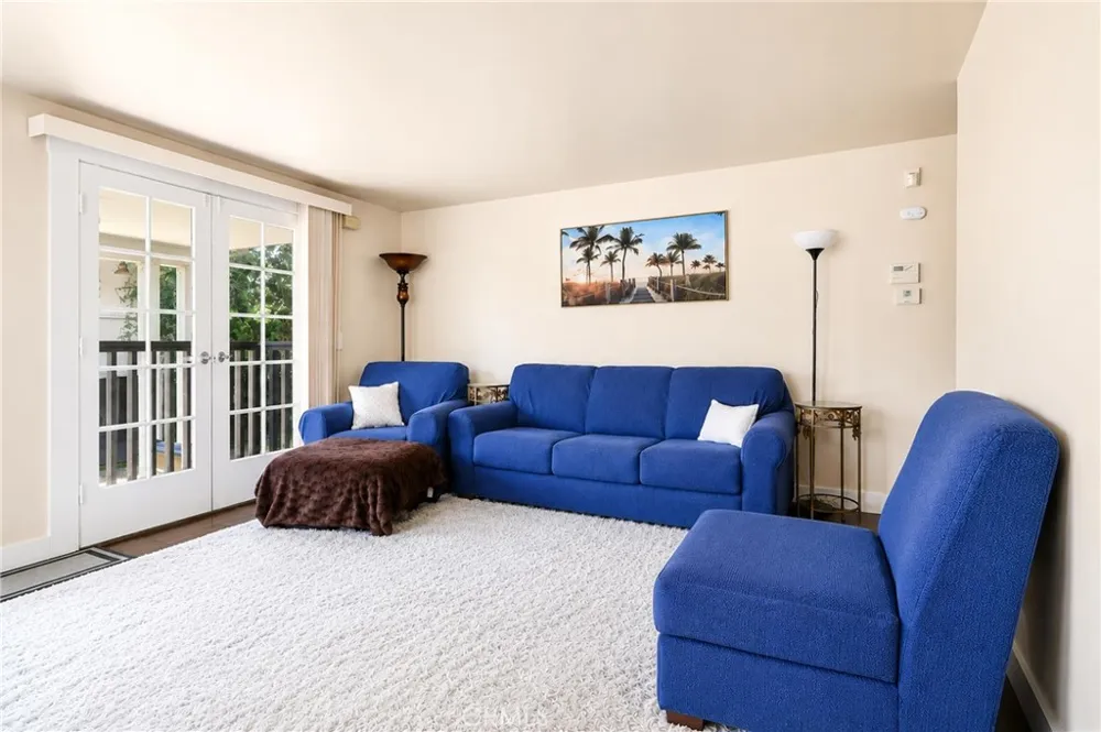 1394 Raymond Pasadena, CA 91103