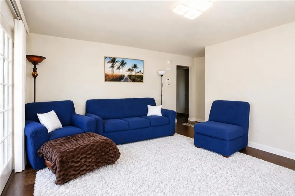 1394 Raymond Pasadena, CA 91103