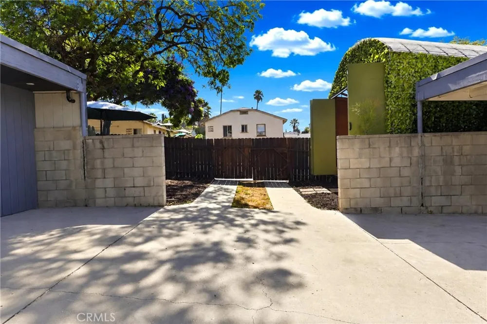 1394 Raymond Pasadena, CA 91103