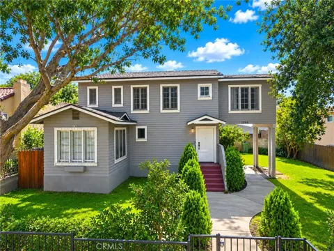 1394 Raymond