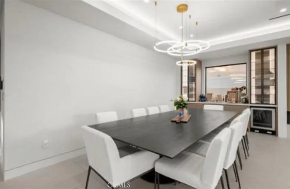 5028 Lindley Encino, CA 91316