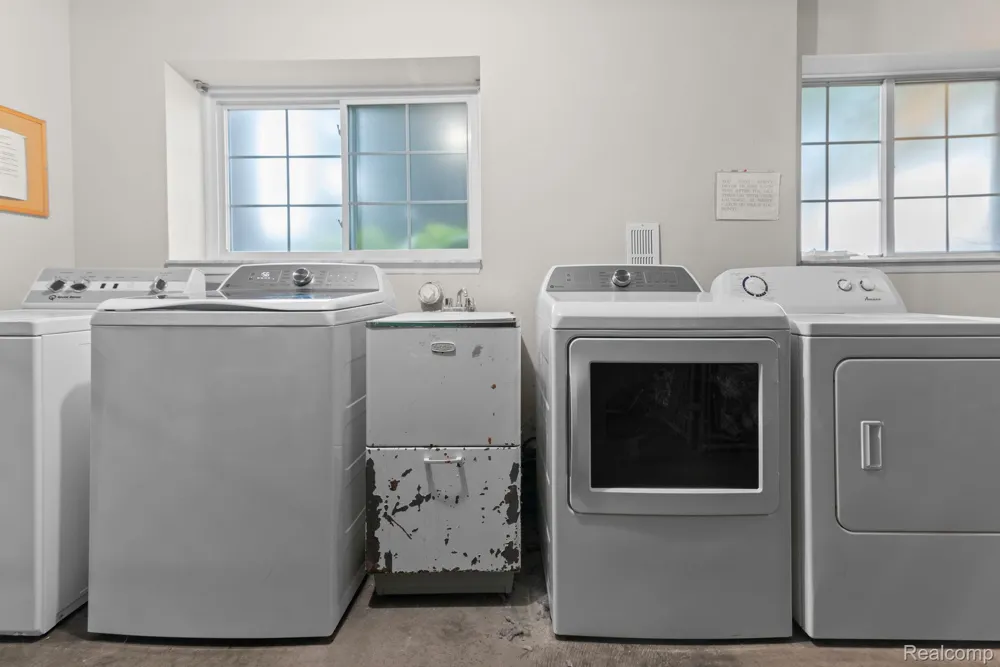424 Baldwin Avenue #81 Rochester City, MI 48307