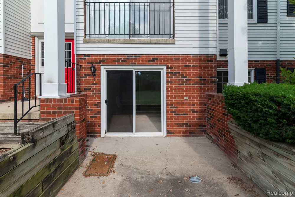 424 Baldwin Avenue #81 Rochester City, MI 48307