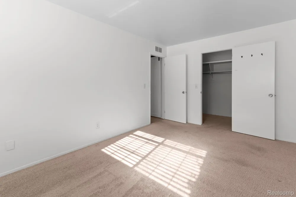 424 Baldwin Avenue #81 Rochester City, MI 48307