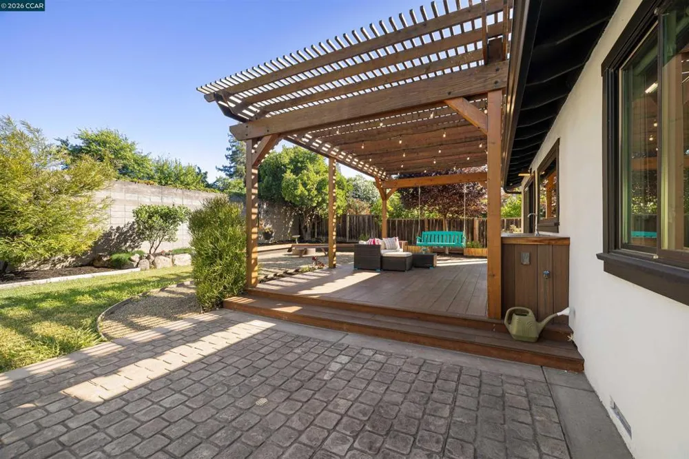 1541 Longford Ct Walnut Creek, CA 94598