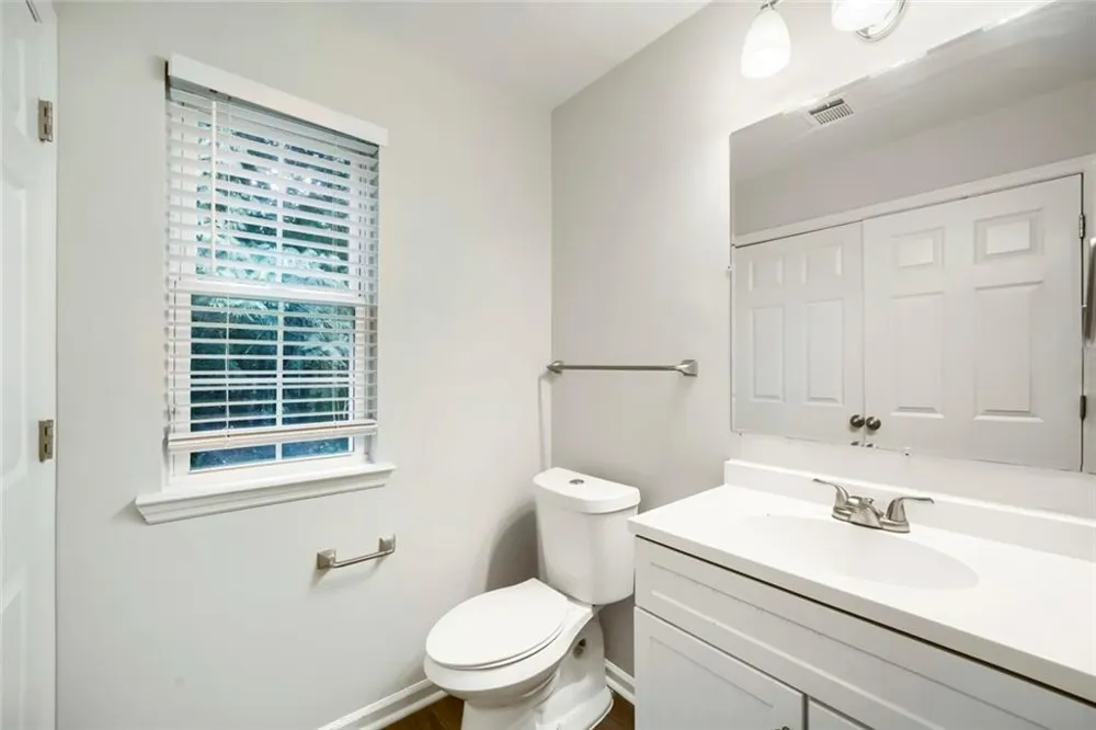 6253 Valdez Drive Rex, GA 30273