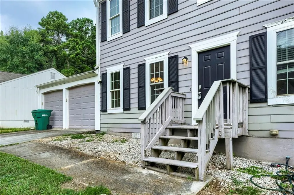 6253 Valdez Drive Rex, GA 30273