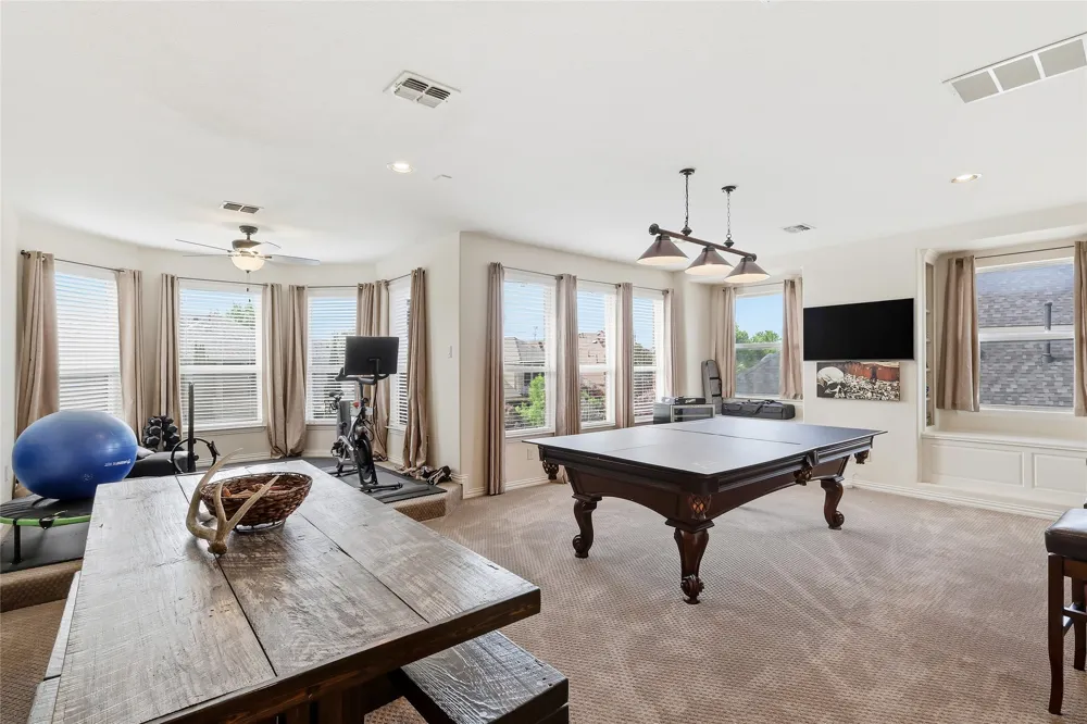 9031 Cedar Ridge Lantana, TX 76226