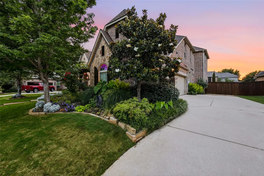 9031 Cedar Ridge Lantana, TX 76226