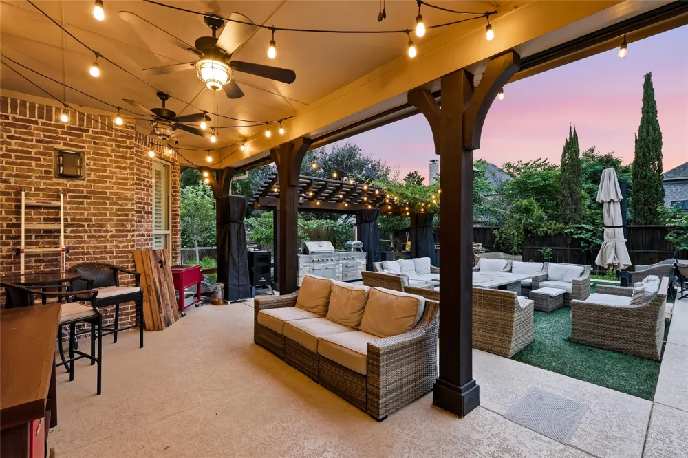 9031 Cedar Ridge Lantana, TX 76226