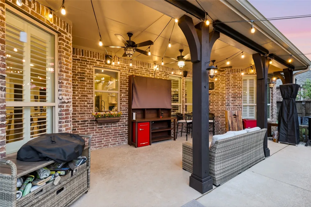 9031 Cedar Ridge Lantana, TX 76226
