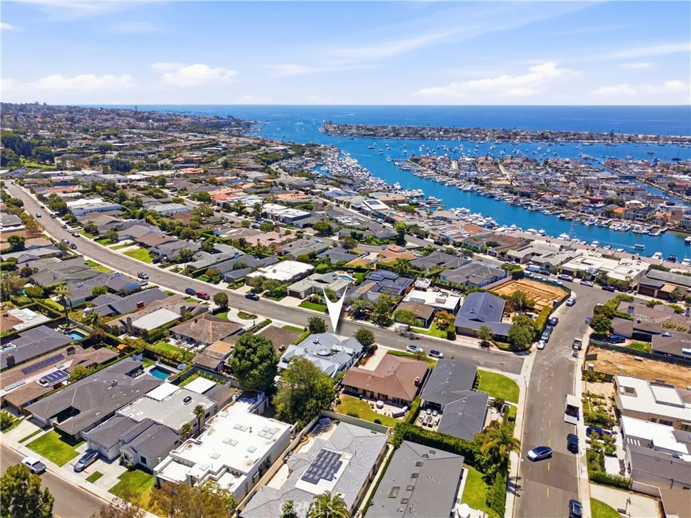 1312 Santanella Corona del Mar, CA 92625