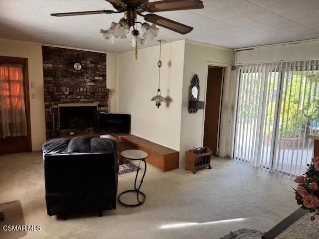 2109 Lincoln Street Burbank, CA 91504