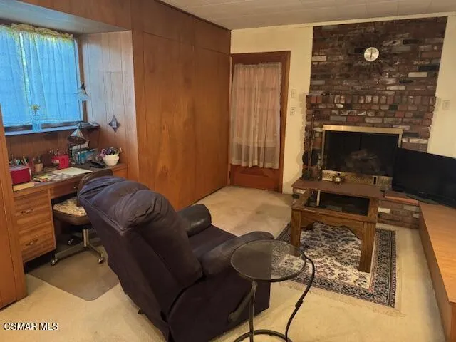 2109 Lincoln Street Burbank, CA 91504