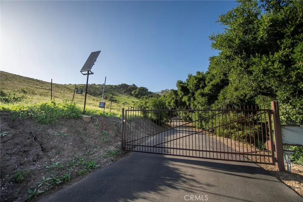 N Fairview Avenue Goleta, CA 93117
