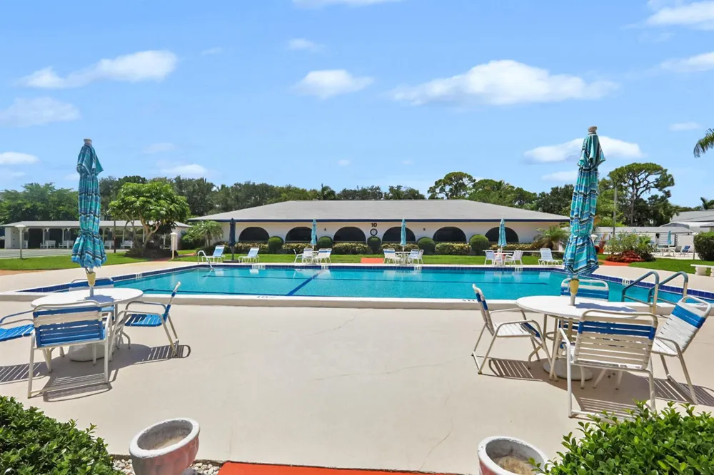 11 Garden Street #206T Tequesta, FL 33469