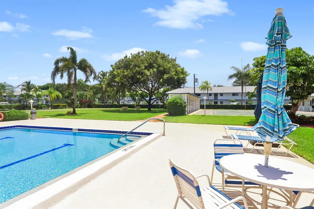 11 Garden Street #206T Tequesta, FL 33469