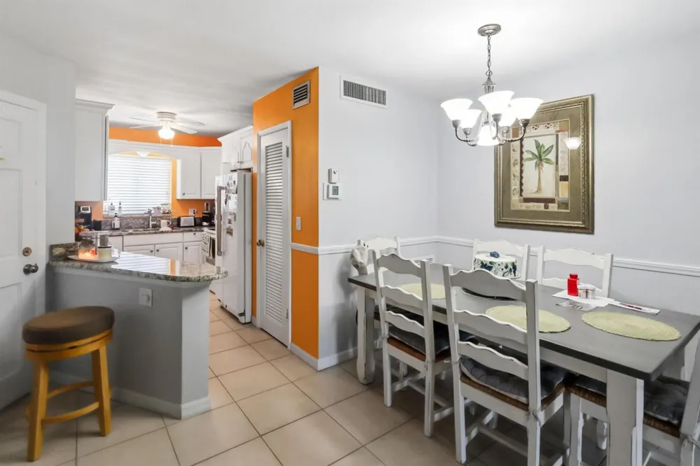 11 Garden Street #206T Tequesta, FL 33469
