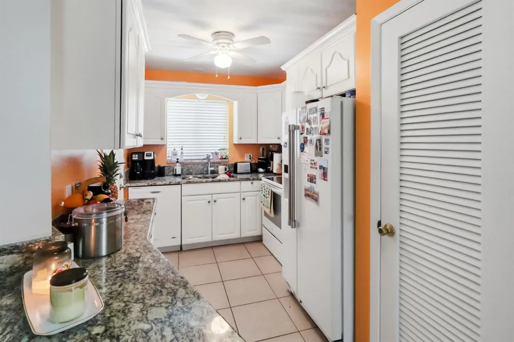 11 Garden Street #206T Tequesta, FL 33469