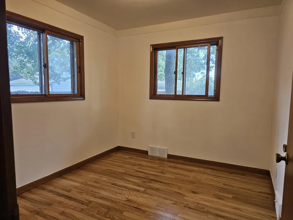 32740 Grandview Avenue Westland, MI 48186