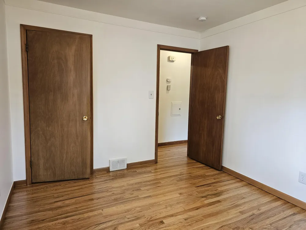 32740 Grandview Avenue Westland, MI 48186
