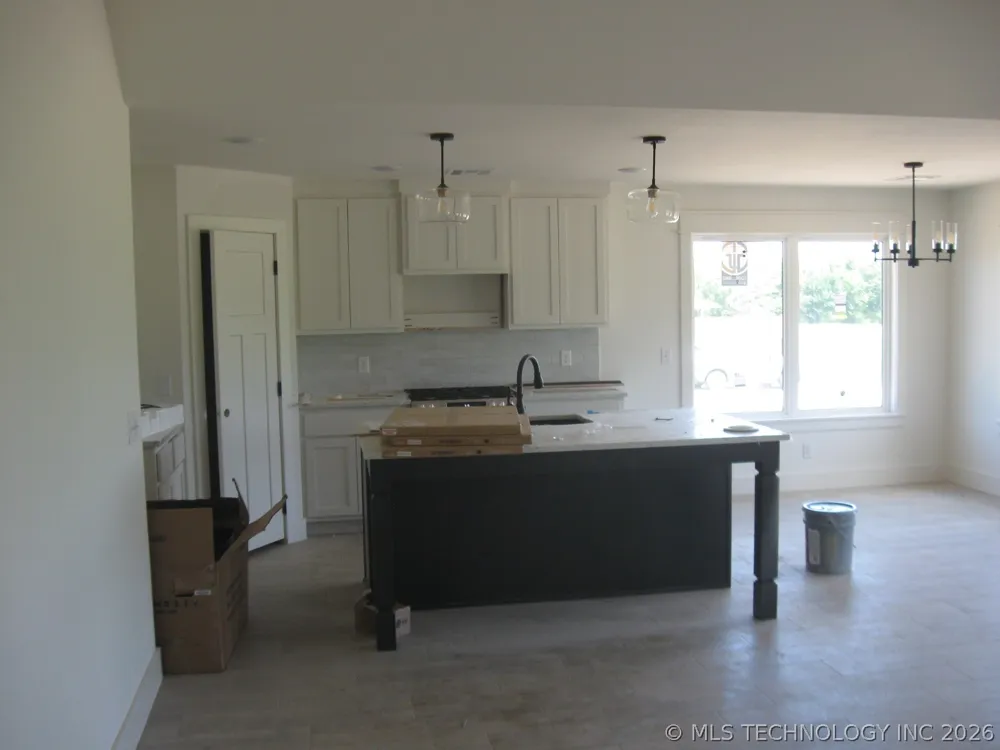 1445 S 4260 ROAD Pryor, OK 74361