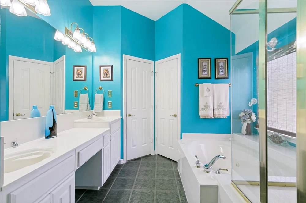 2304 Castlegate Drive Corinth, TX 76210