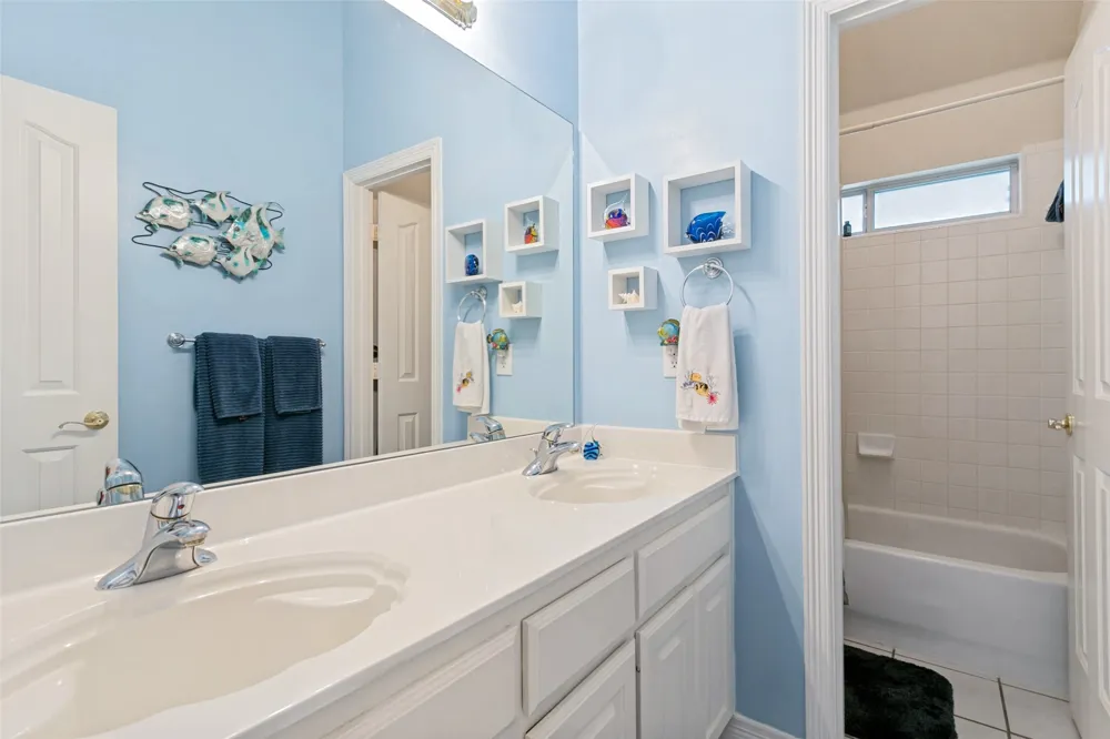 2304 Castlegate Drive Corinth, TX 76210