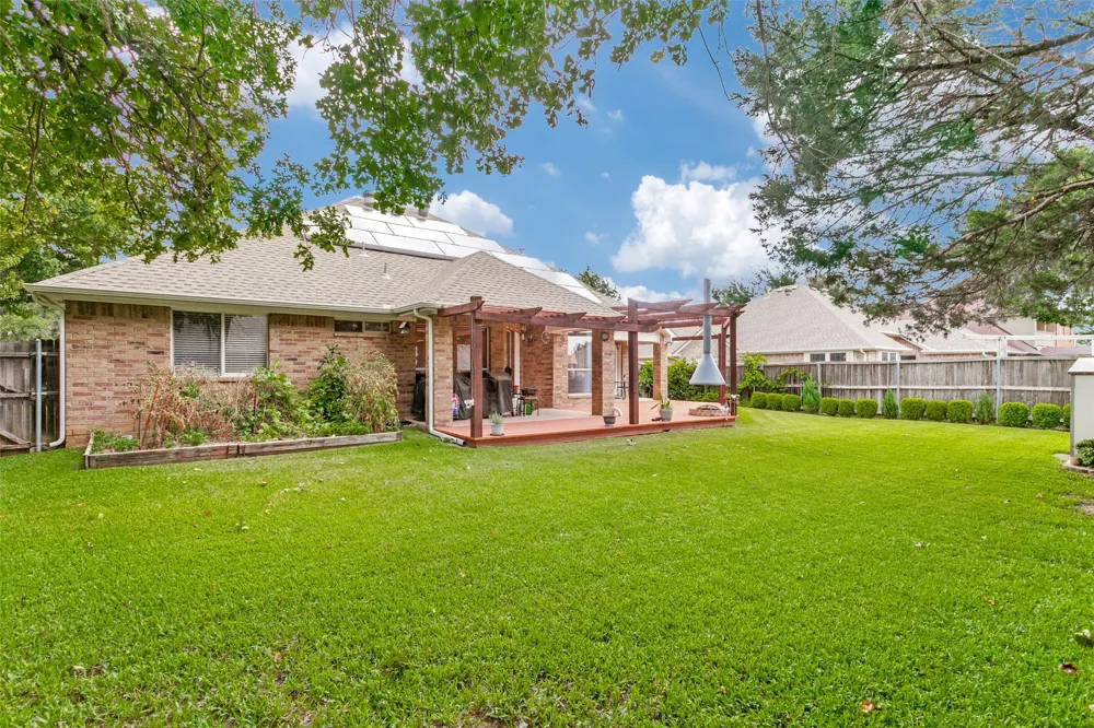 2304 Castlegate Drive Corinth, TX 76210