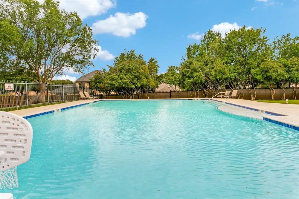 2304 Castlegate Drive Corinth, TX 76210