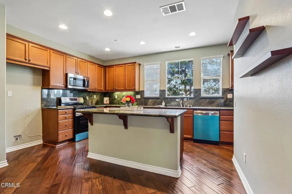 4505 Via Del Sol Camarillo, CA 93012