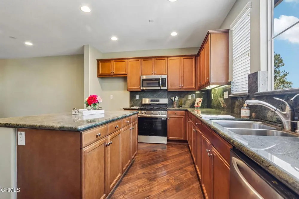 4505 Via Del Sol Camarillo, CA 93012