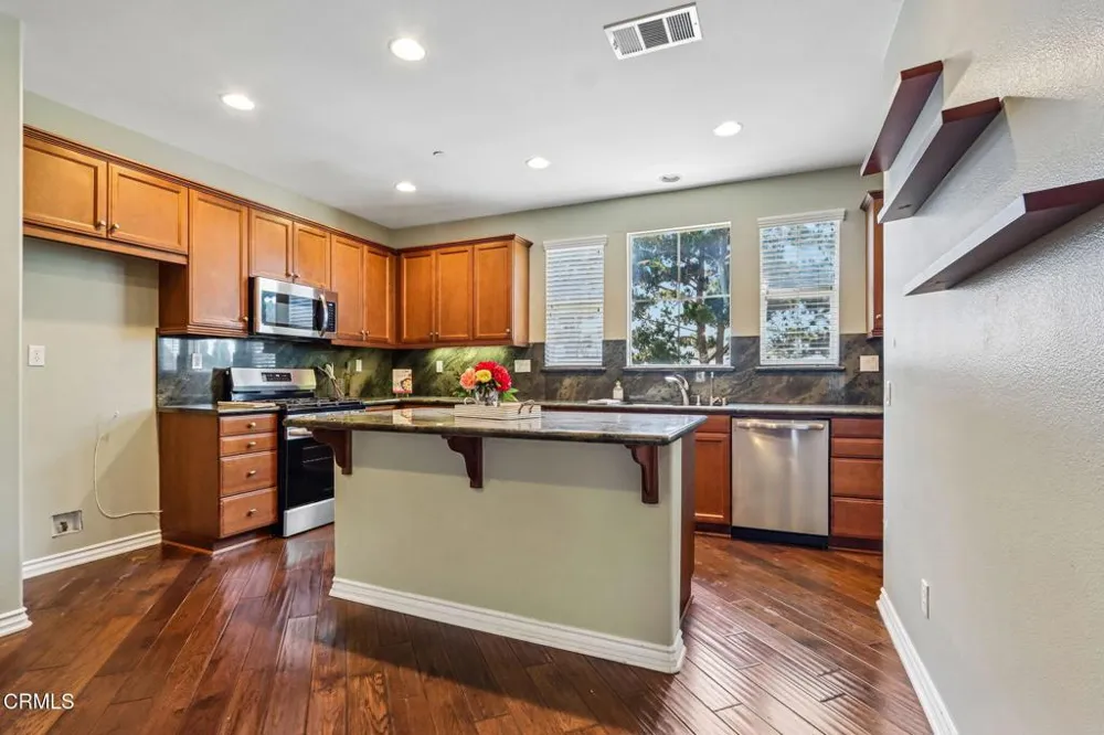 4505 Via Del Sol Camarillo, CA 93012