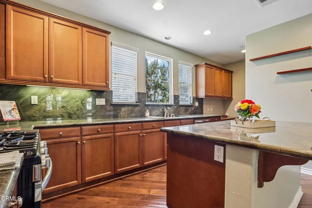 4505 Via Del Sol Camarillo, CA 93012