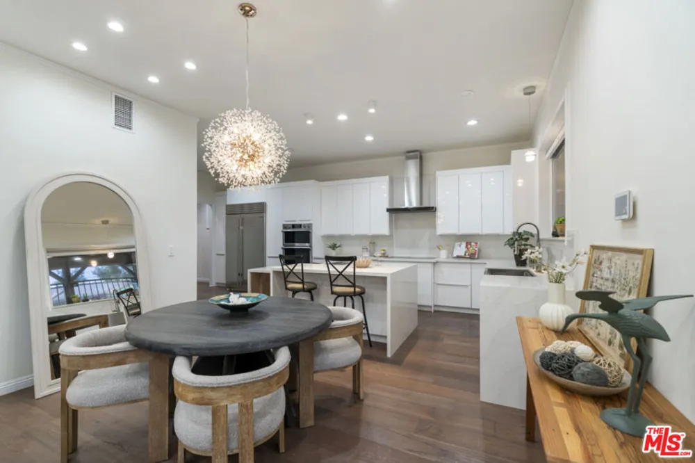 1810 Westmoreland Boulevard Los Angeles, CA 90006