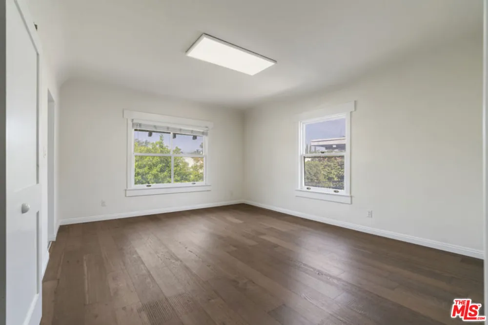 1810 Westmoreland Boulevard Los Angeles, CA 90006