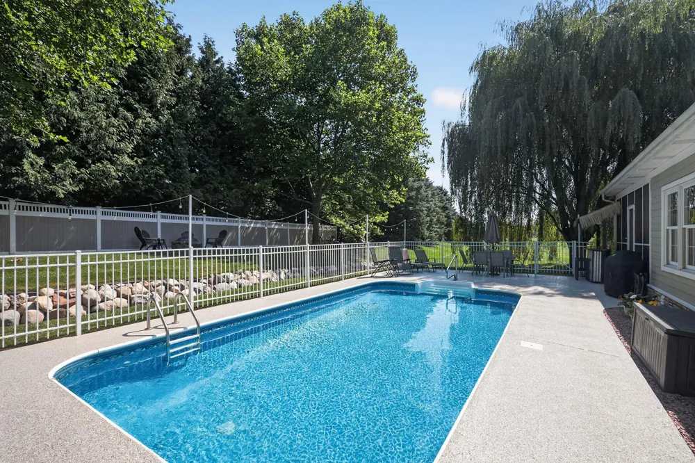 15 Longmeadow Lane Niles, MI 49120