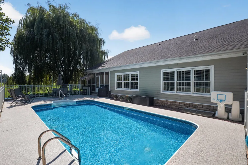 15 Longmeadow Lane Niles, MI 49120