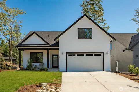 3011 Cedar View Way