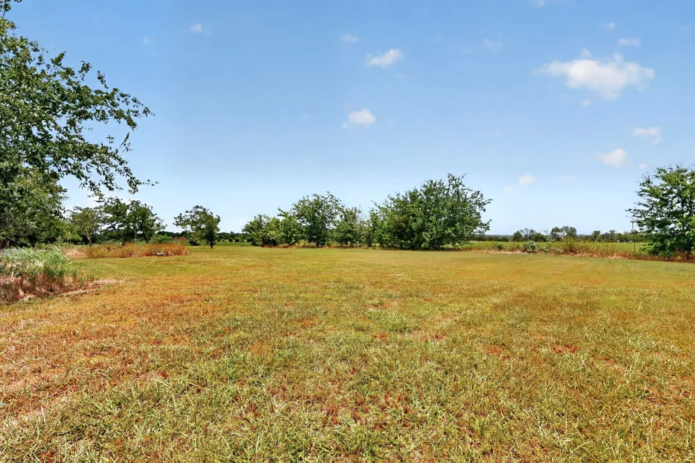 8487 County Road 308 Terrell, TX 75161