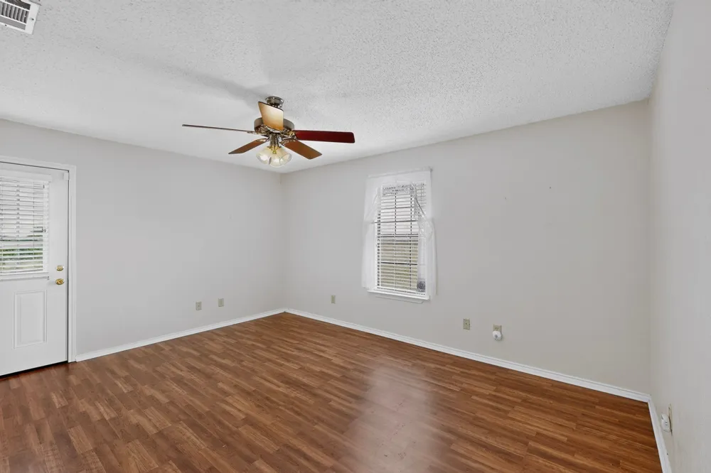 8487 County Road 308 Terrell, TX 75161