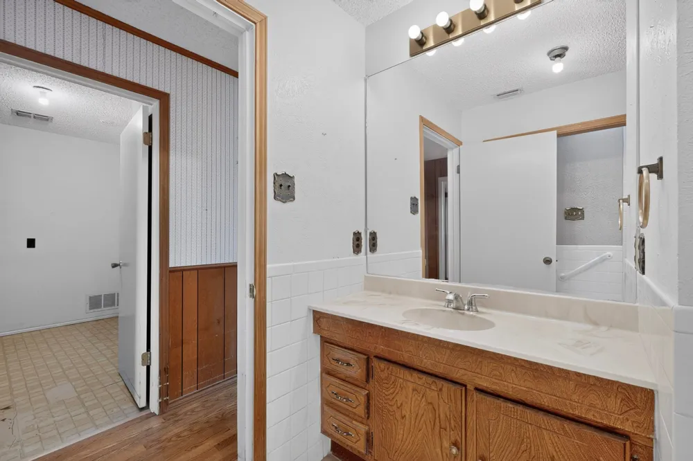 8487 County Road 308 Terrell, TX 75161